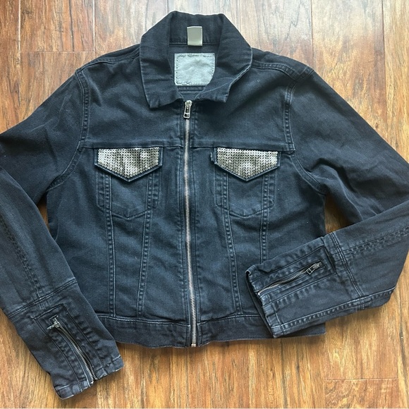 LEVI’S Black Denim Jacket with Silver Accents Women’s Size Large Distresses Moto - Picture 3 of 13